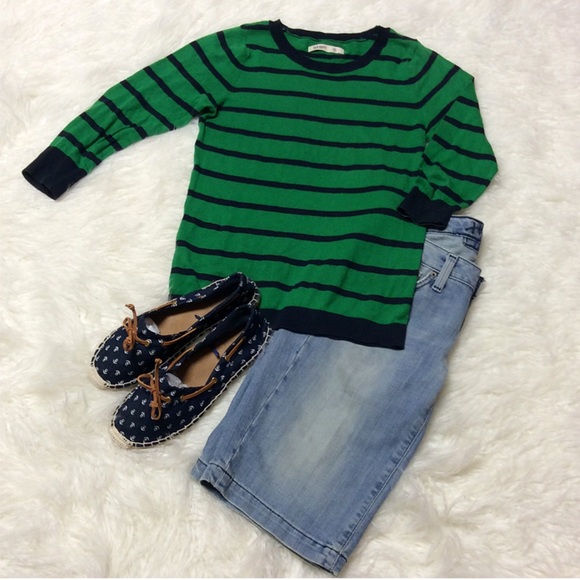 Old Navy Sweaters - OLD NAVY GREEN & NAVY LIGHTWEIGHT SWEATER